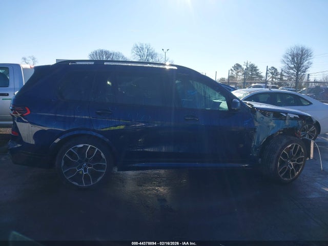5UX33EM01R9T00651 BMW X7 M60i