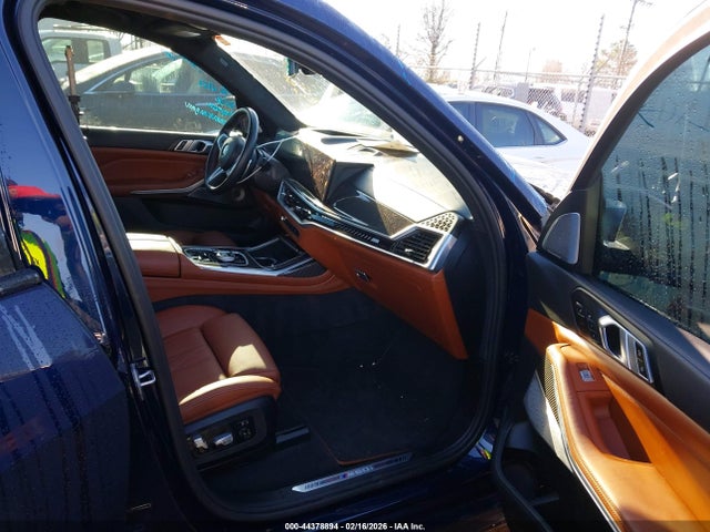 5UX33EM01R9T00651 BMW X7 M60i