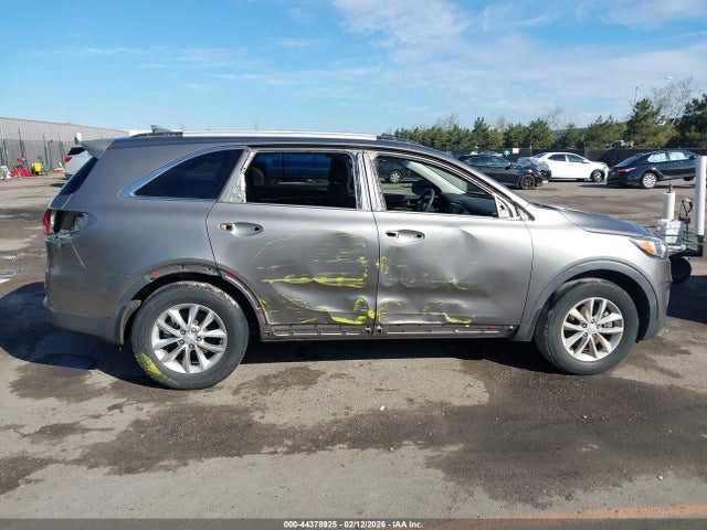 5XYPG4A33GG003201 KIA Sorento 2.4l Lx