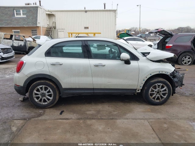 2017 Fiat 500x Pop Fwd მანქანა იყიდება აუქციონზე, vin: ZFBCFXAB5HP538056, აუქციონის ნომერი: 44378926