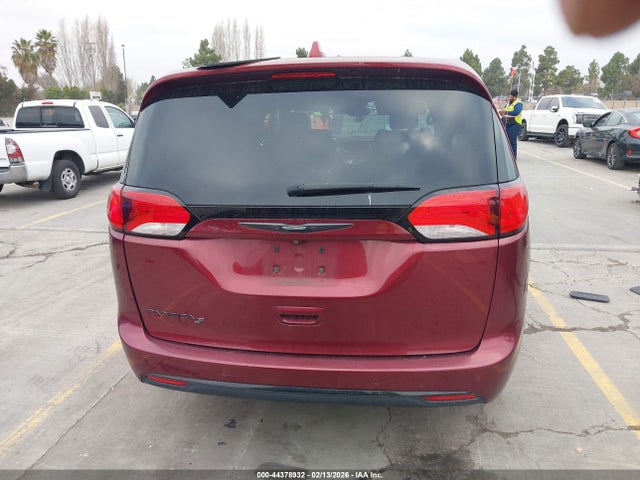 2C4RC1FG0JR204622 Chrysler Pacifica Touring Plus
