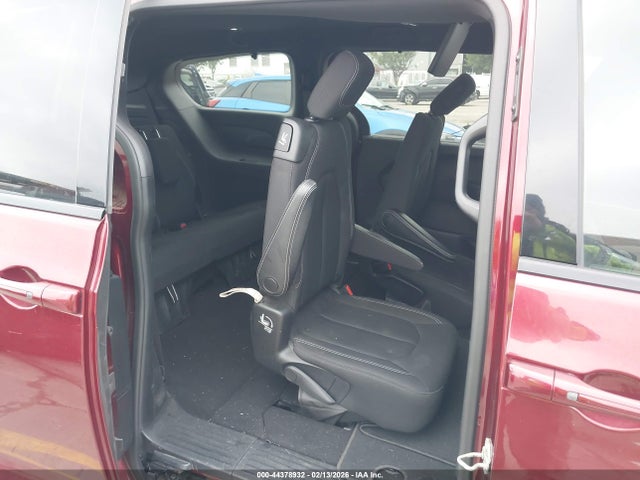 2C4RC1FG0JR204622 Chrysler Pacifica Touring Plus