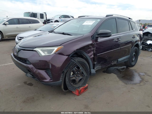 Toyota RAV4 LE 2017 2T3BFREV0HW578297 Image 2