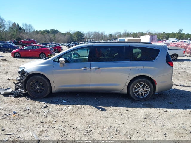 2021 Chrysler Pacifica Touring მანქანა იყიდება აუქციონზე, vin: 2C4RC1FG2MR526599, აუქციონის ნომერი: 44378938