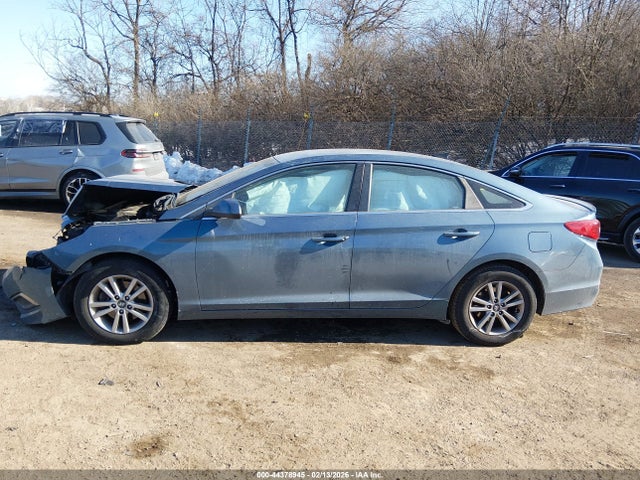 Hyundai Sonata 2016 5NPE24AF7GH394975 Image 15
