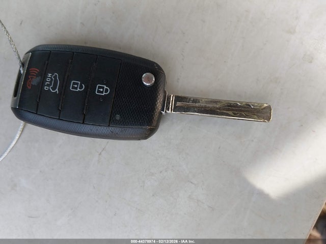 5XYKT4A73EG528054 KIA Sorento Lx V6
