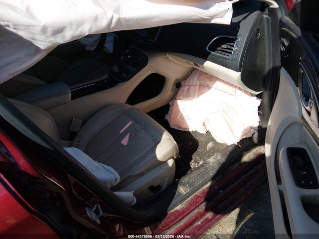 2016 CHRYSLER 200 1C3CCCCG6GN122880 Photo 4