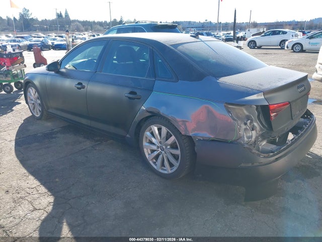 2017 AUDI A4 WAUANAF4XHN039342 Photo 2