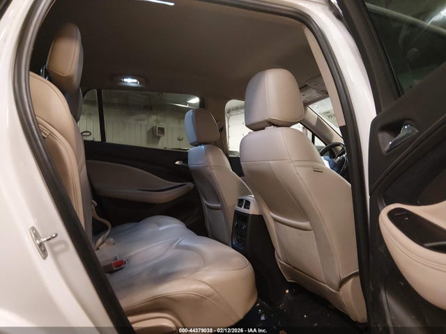44379038 :رقم المزاد ، LRBFX1SA9JD017888 vin ، 2018 Buick Envision Essence مزاد بيع