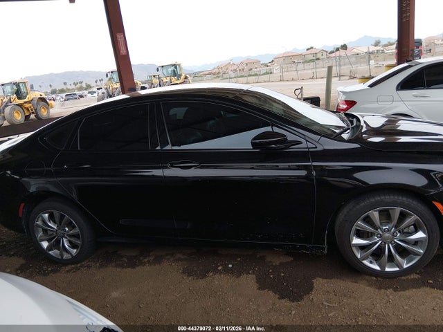 Aukcja sprzedaży 2015 Chrysler 200 S, vin: 1C3CCCBG3FN569778, numer aukcji: 44379072