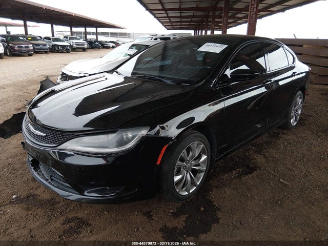 Aukcja sprzedaży 2015 Chrysler 200 S, vin: 1C3CCCBG3FN569778, numer aukcji: 44379072