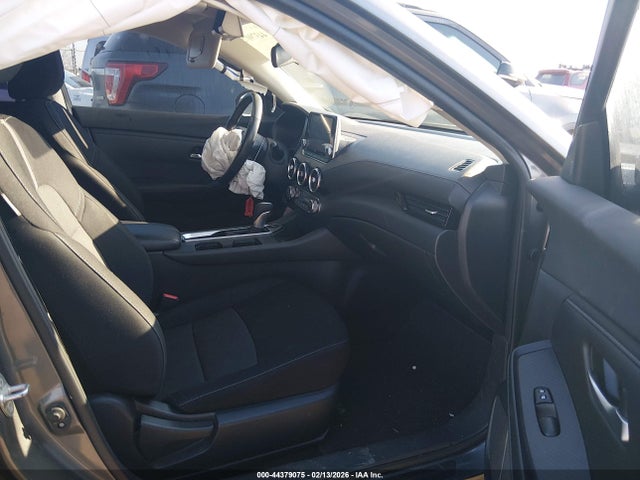 3N1AB8CV3MY323283 Nissan Sentra Sv Xtronic Cvt
