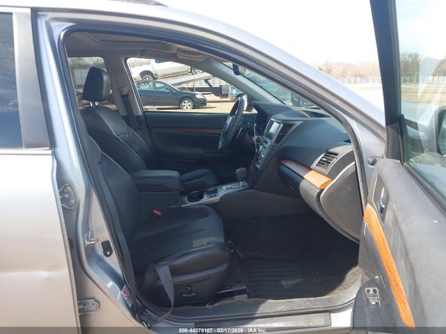 44379107 :رقم المزاد ، 4S4BRCPC2D3306939 vin ، 2013 Subaru Outback 2.5i Limited مزاد بيع