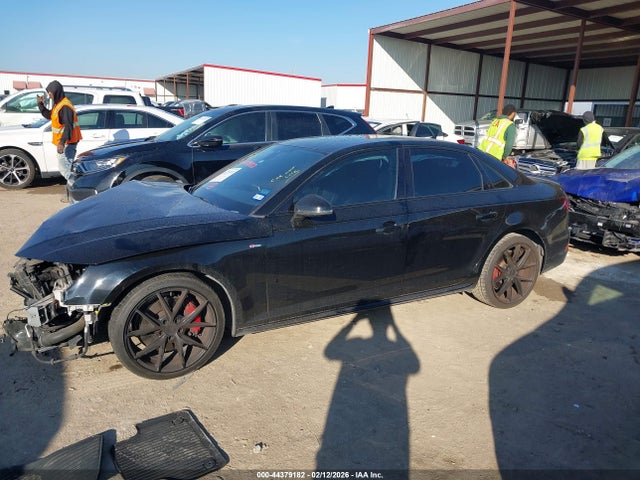 2018 Audi A4 2.0t Premium/2.0t Tech Premium მანქანა იყიდება აუქციონზე, vin: WAUENAF42JA151812, აუქციონის ნომერი: 44379182