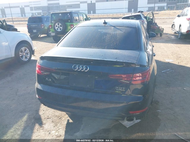 2018 Audi A4 2.0t Premium/2.0t Tech Premium მანქანა იყიდება აუქციონზე, vin: WAUENAF42JA151812, აუქციონის ნომერი: 44379182