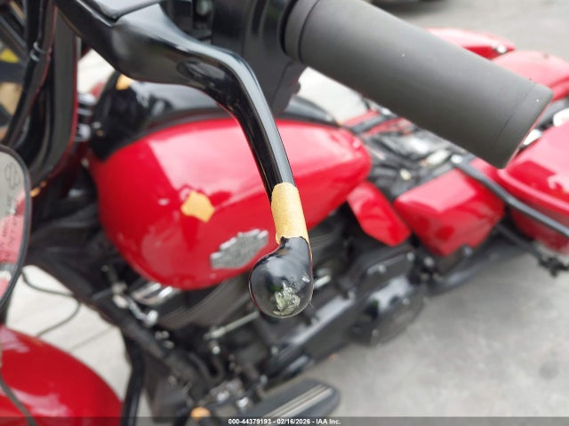 1HD1KRP27NB600616 Harley-Davidson FLHXS