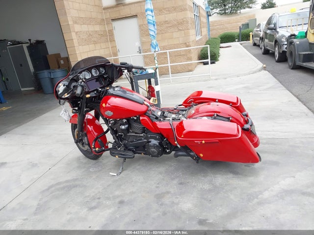 1HD1KRP27NB600616 Harley-Davidson FLHXS