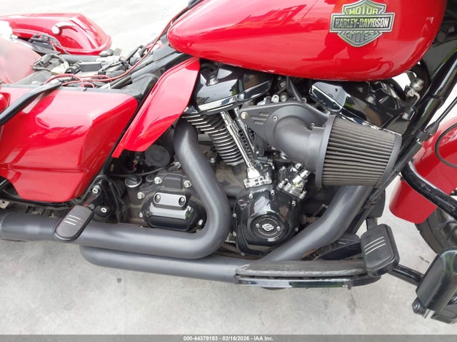 1HD1KRP27NB600616 Harley-Davidson FLHXS