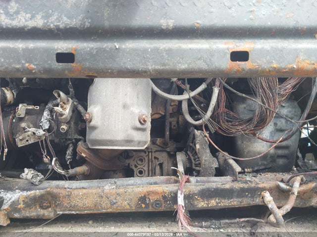 2018 CADILLAC XT5 1GYKNARS6JZ245932 Photo 9