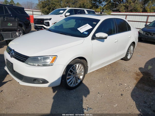 3VWL07AJ2EM389027 Volkswagen Jetta 1.8t Sel