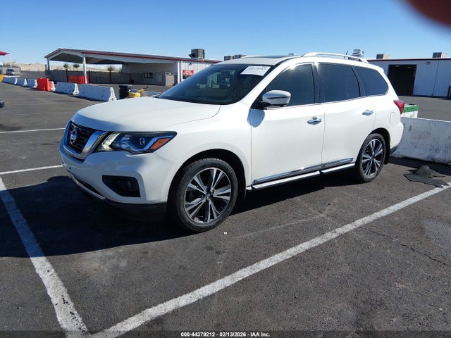 Nissan Pathfinder Platinum 2017 5N1DR2MN4HC606299 Image 2
