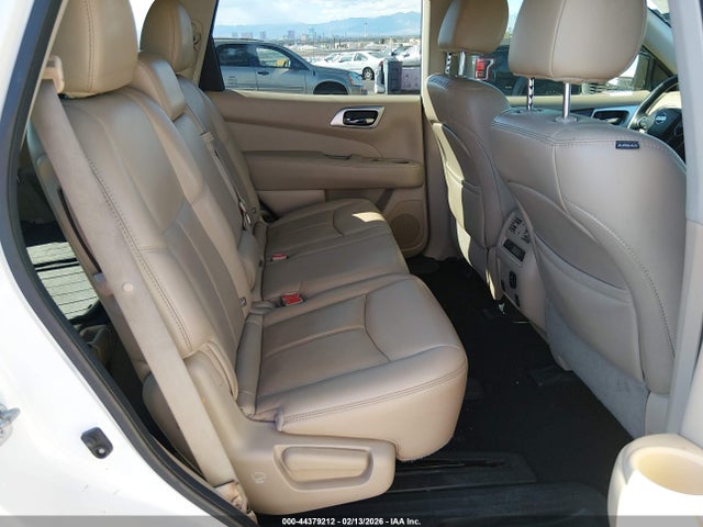 Nissan Pathfinder Platinum 2017 5N1DR2MN4HC606299 Image 8