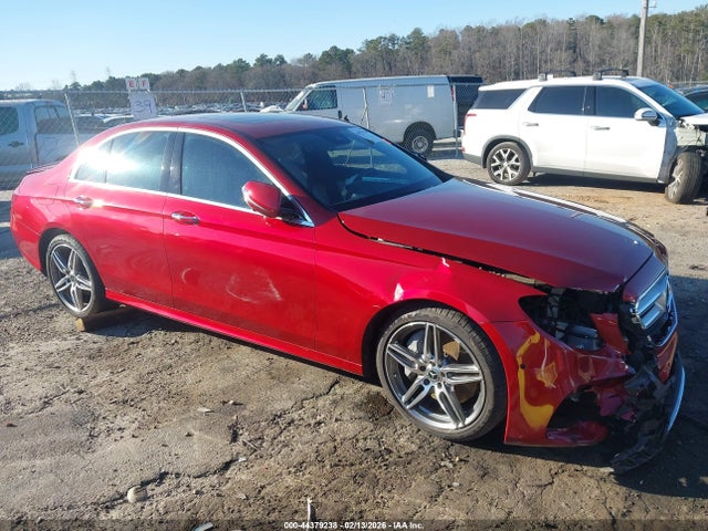 2019 MERCEDES-BENZ E 300 WDDZF4KB8KA489455