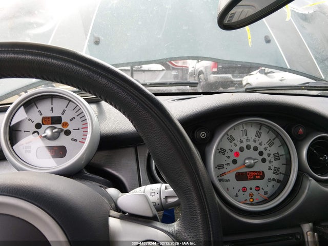 2006 MINI COOPER S WMWRE33536TJ36726 Photo 6