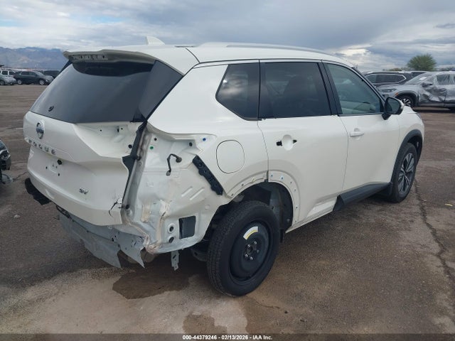 JN8AT3BAXMW006883 Nissan Rogue Sv Fwd