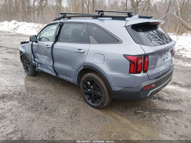 2022 KIA SORENTO 5XYRLDLC0NG086276 Photo 2
