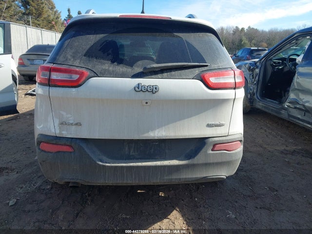 2016 Jeep Cherokee Latitude მანქანა იყიდება აუქციონზე, vin: 1C4PJMCB1GW117027, აუქციონის ნომერი: 44379285