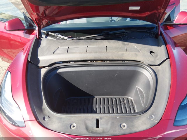 44379290 :رقم المزاد ، 7SAYGAEE8RF109896 vin ، 2024 Tesla Model Y Long Range Dual Motor All-wheel Drive مزاد بيع