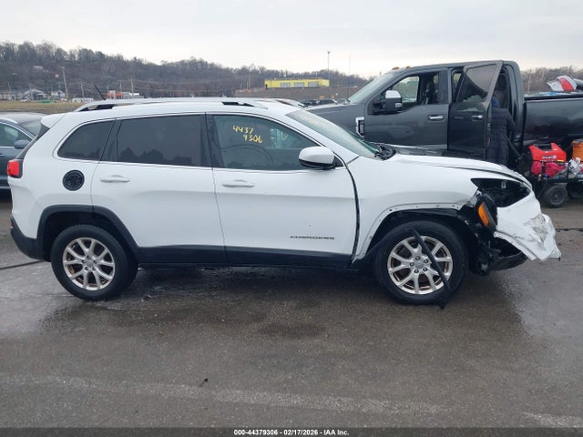 Продаж на аукціоні авто 2015 Jeep Cherokee Latitude, vin: 1C4PJMCB8FW787270, номер лоту: 44379306