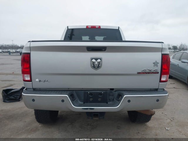 44379313 :رقم المزاد ، 3C6UR5CJ2FG502061 vin ، 2015 Ram 2500 مزاد بيع