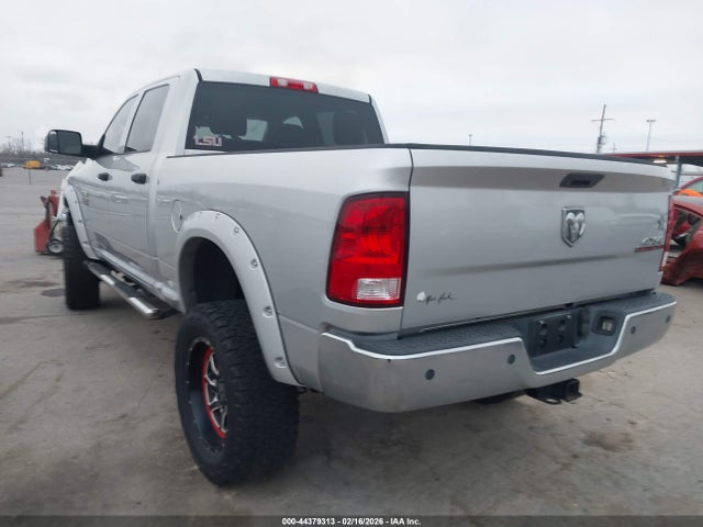 44379313 :رقم المزاد ، 3C6UR5CJ2FG502061 vin ، 2015 Ram 2500 مزاد بيع