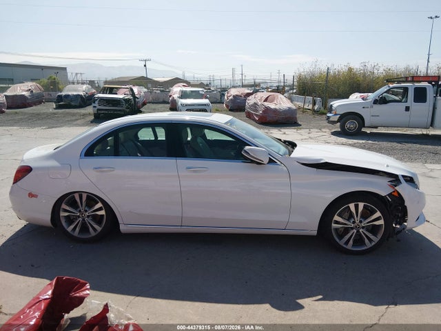 Продаж на аукціоні авто 2018 Mercedes-benz C 350e, vin: 55SWF4HB1JU272144, номер лоту: 44379315