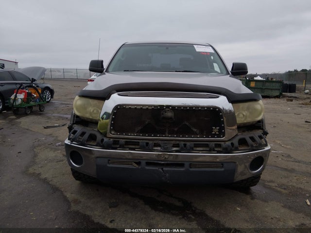 2007 Toyota Tundra Sr5 5.7l V8 მანქანა იყიდება აუქციონზე, vin: 5TBEV54137S460132, აუქციონის ნომერი: 44379324
