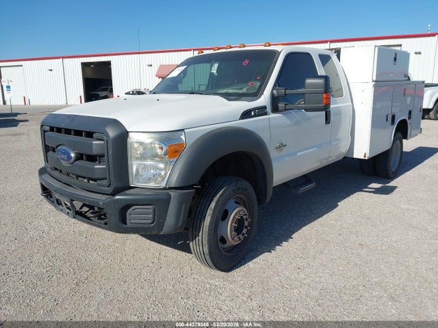 Ford F-550 Chassis Xl 2014 1FD0X5HT2EEA04872 Image 2