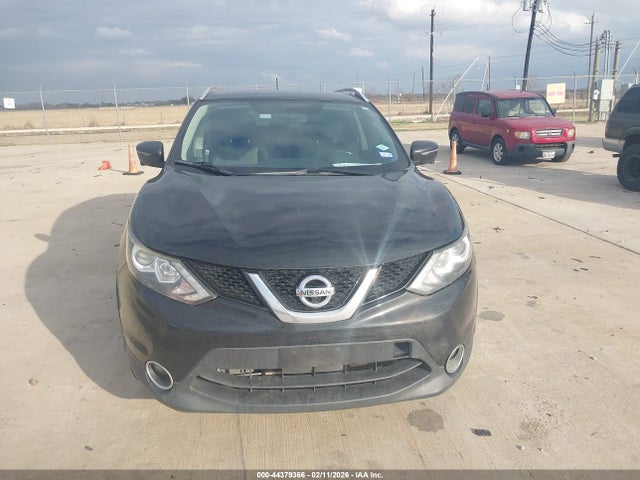 JN1BJ1CP3HW016547 Nissan Rogue Sport Sl