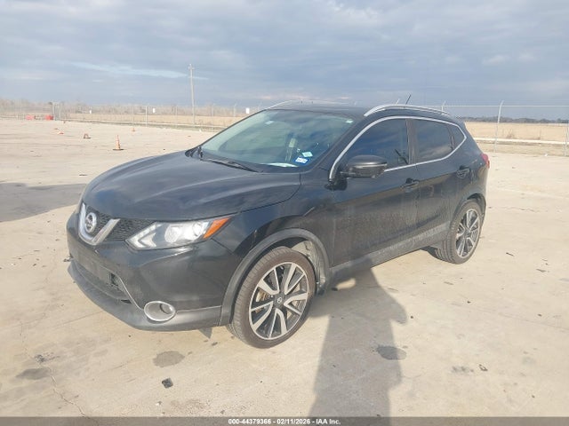 JN1BJ1CP3HW016547 Nissan Rogue Sport Sl