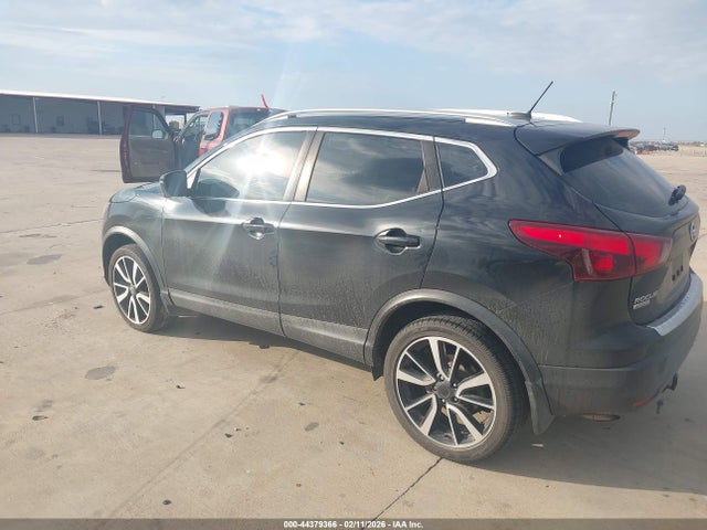 JN1BJ1CP3HW016547 Nissan Rogue Sport Sl