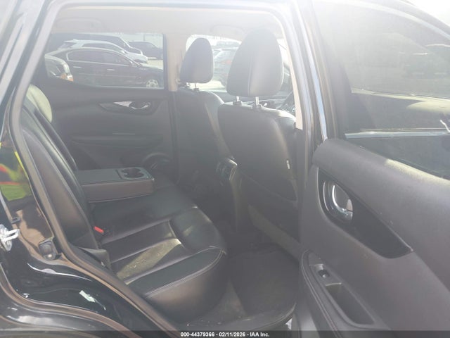 JN1BJ1CP3HW016547 Nissan Rogue Sport Sl