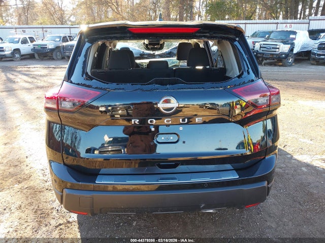 5N1BT3BA4SC862562 Nissan Rogue Sv Fwd