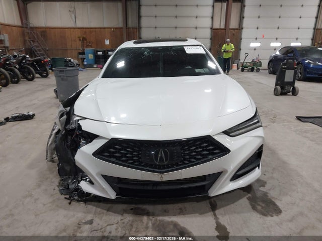44379402 :رقم المزاد ، 19UUB5F51NA000071 vin ، 2022 Acura Tlx A-spec Package مزاد بيع