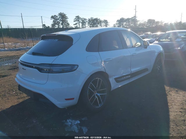 Aukcja sprzedaży 2025 Porsche Macan T, vin: WP1AA2A59SLB10102, numer aukcji: 44379426