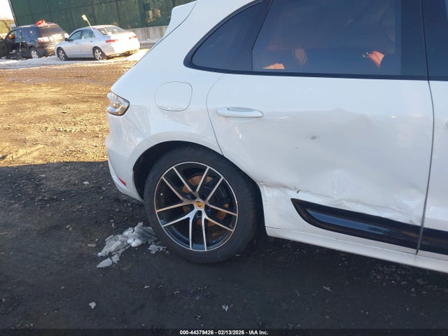 Aukcja sprzedaży 2025 Porsche Macan T, vin: WP1AA2A59SLB10102, numer aukcji: 44379426