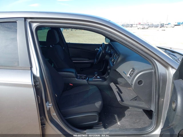 44379433 :رقم المزاد ، 2C3CDXBG5CH260242 vin ، 2012 Dodge Charger Se مزاد بيع