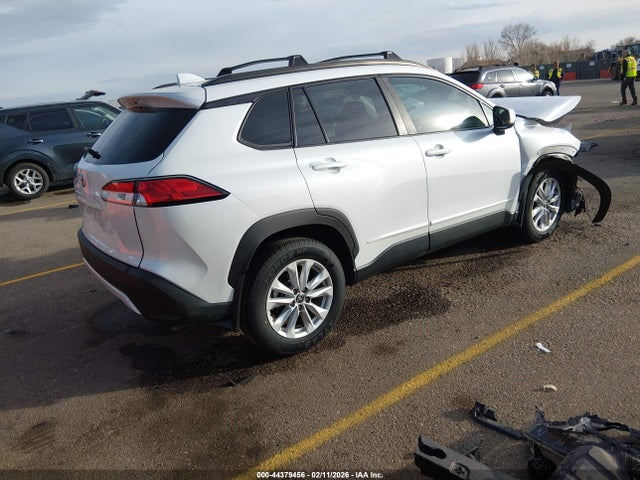 2022 TOYOTA COROLLA CROSS 7MUCAABGXNV023466 Photo 3