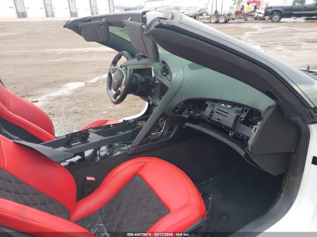 2016 CHEVROLET CORVETTE 1G1YA2D74G5102748 Photo 4