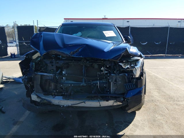 44379481 :رقم المزاد ، 5TFLA5DBXNX033928 vin ، 2022 Toyota Tundra Sr5 مزاد بيع